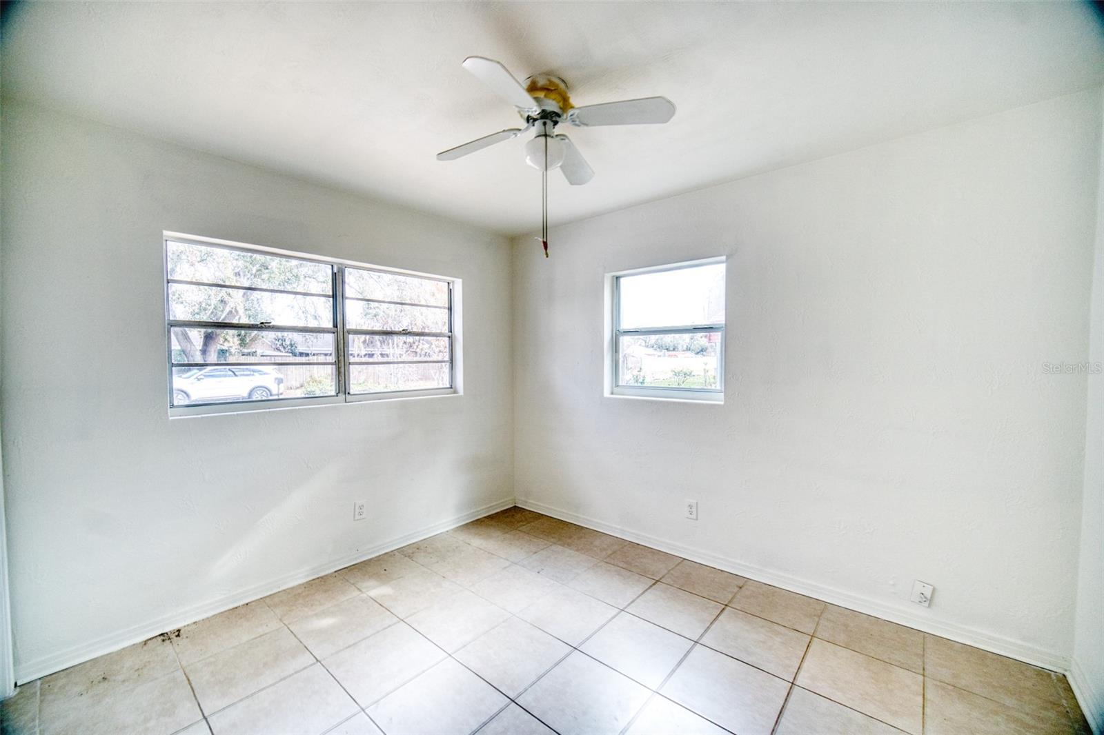 Image 24 of 39 For 2317 Harris Street