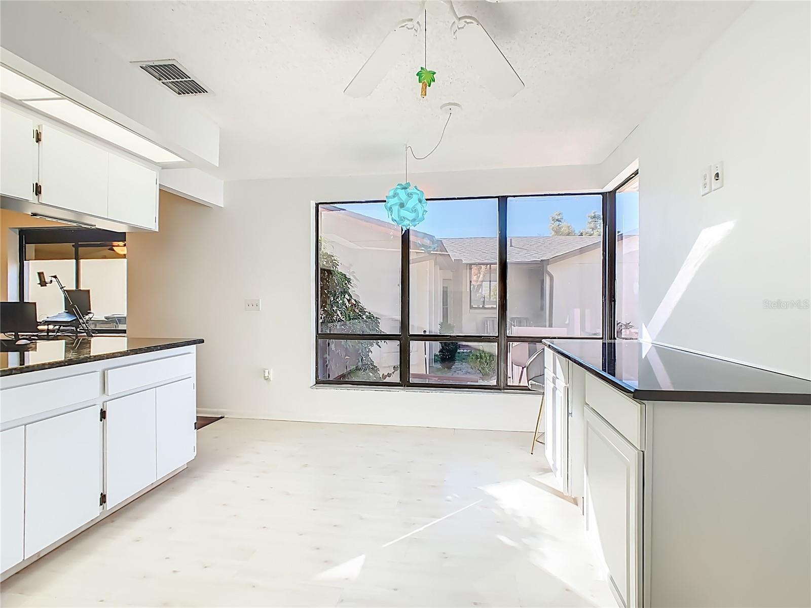 Image 10 of 52 For 4406 Glenns Landing