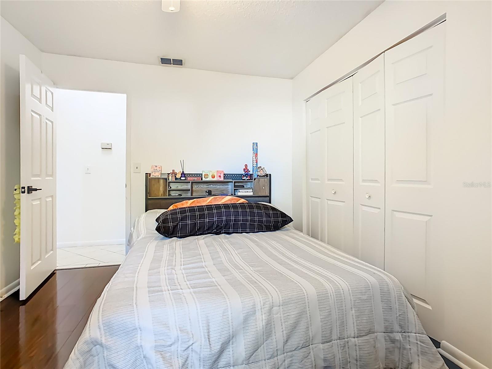 Image 23 of 52 For 4406 Glenns Landing