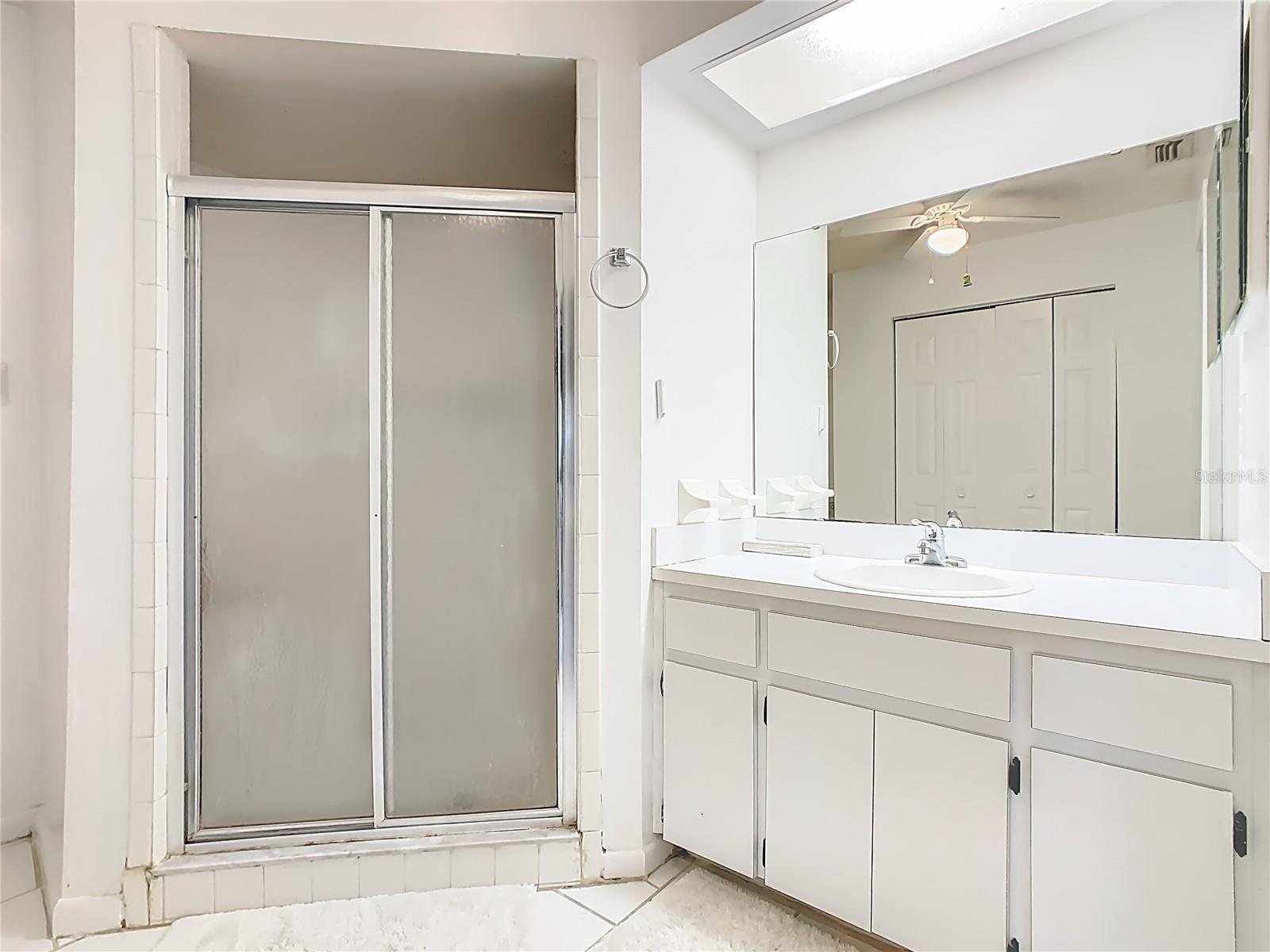 Image 37 of 52 For 4406 Glenns Landing