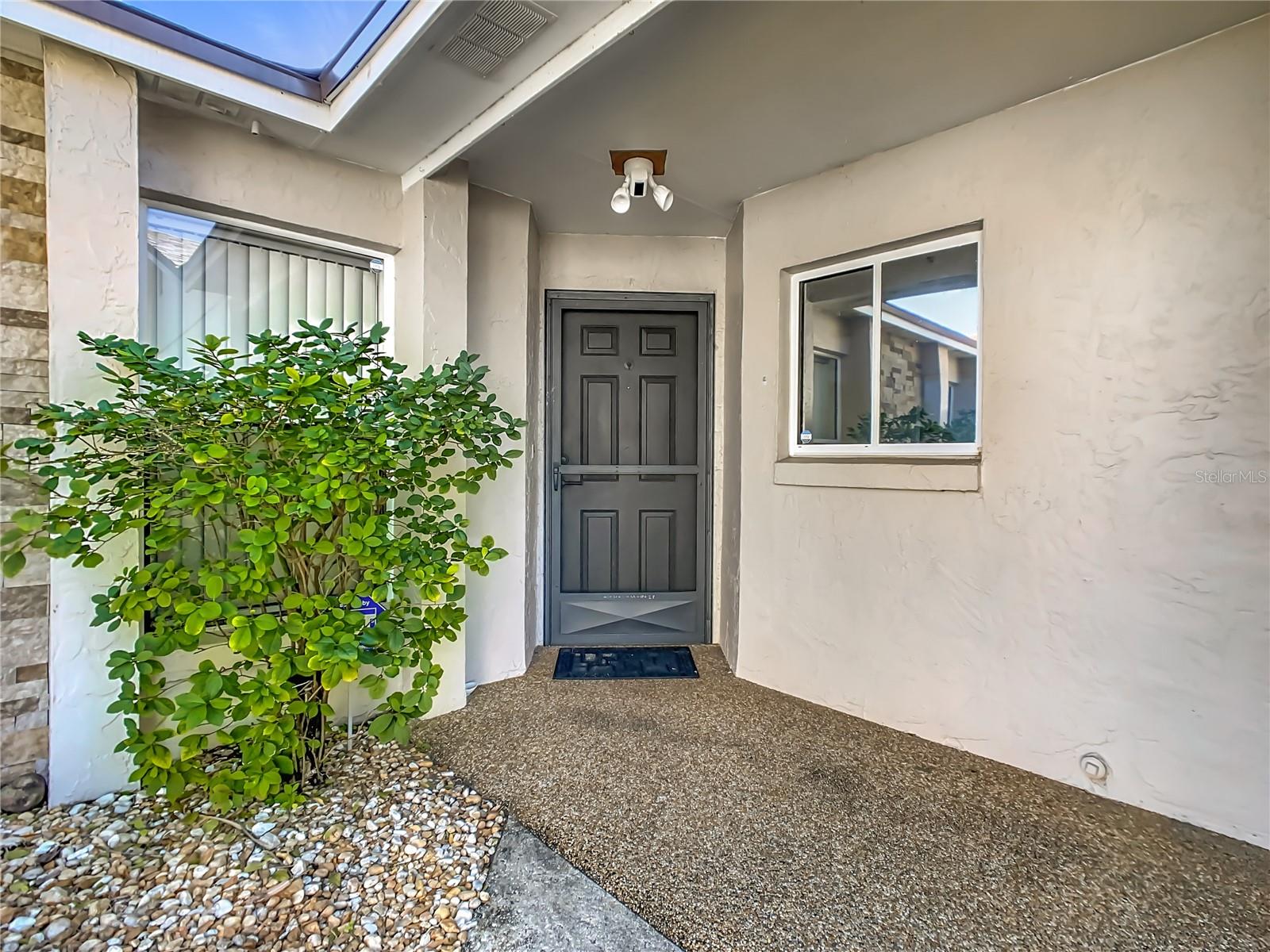 Image 4 of 52 For 4406 Glenns Landing