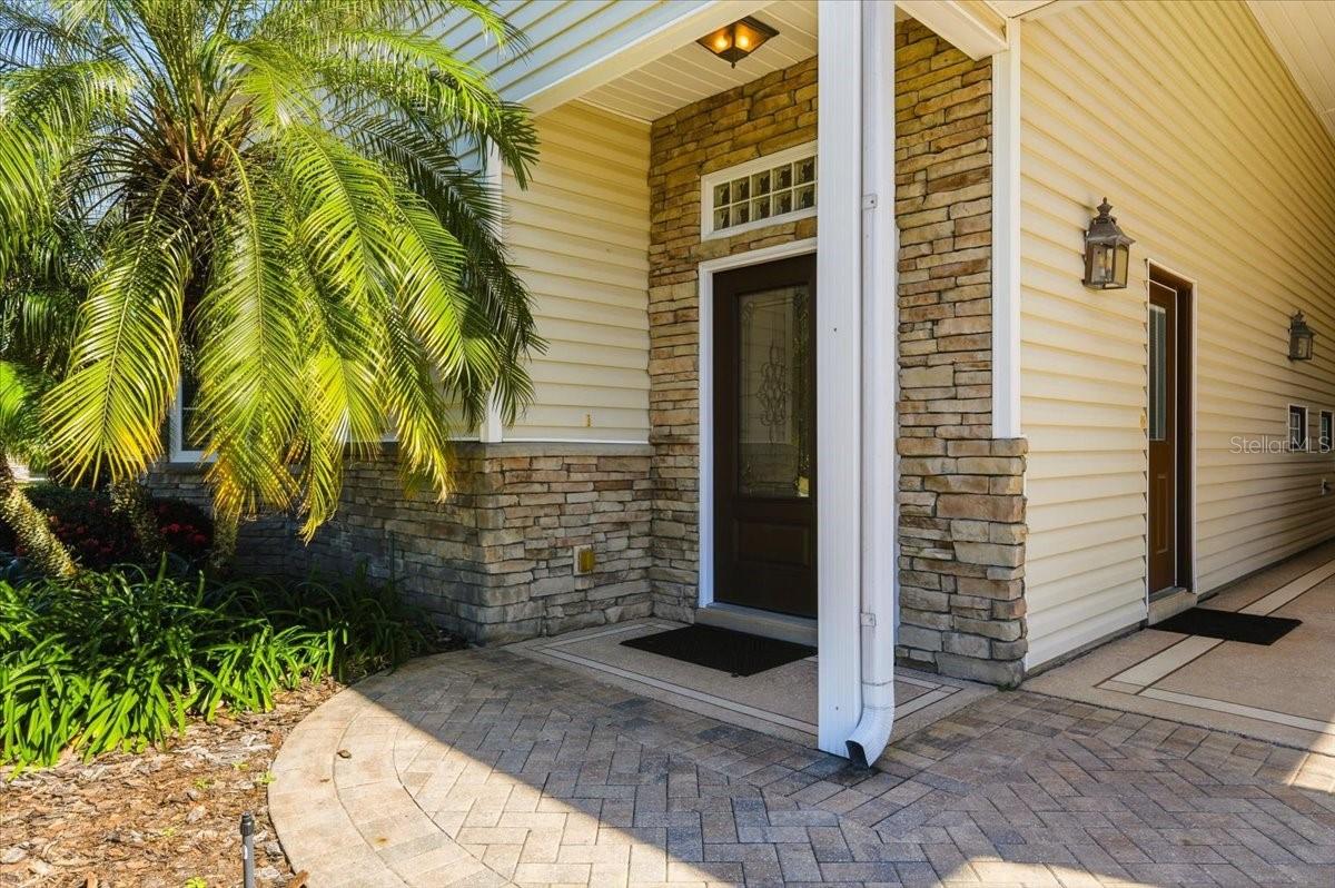 Image 14 of 47 For 451 Motorcoach Drive S