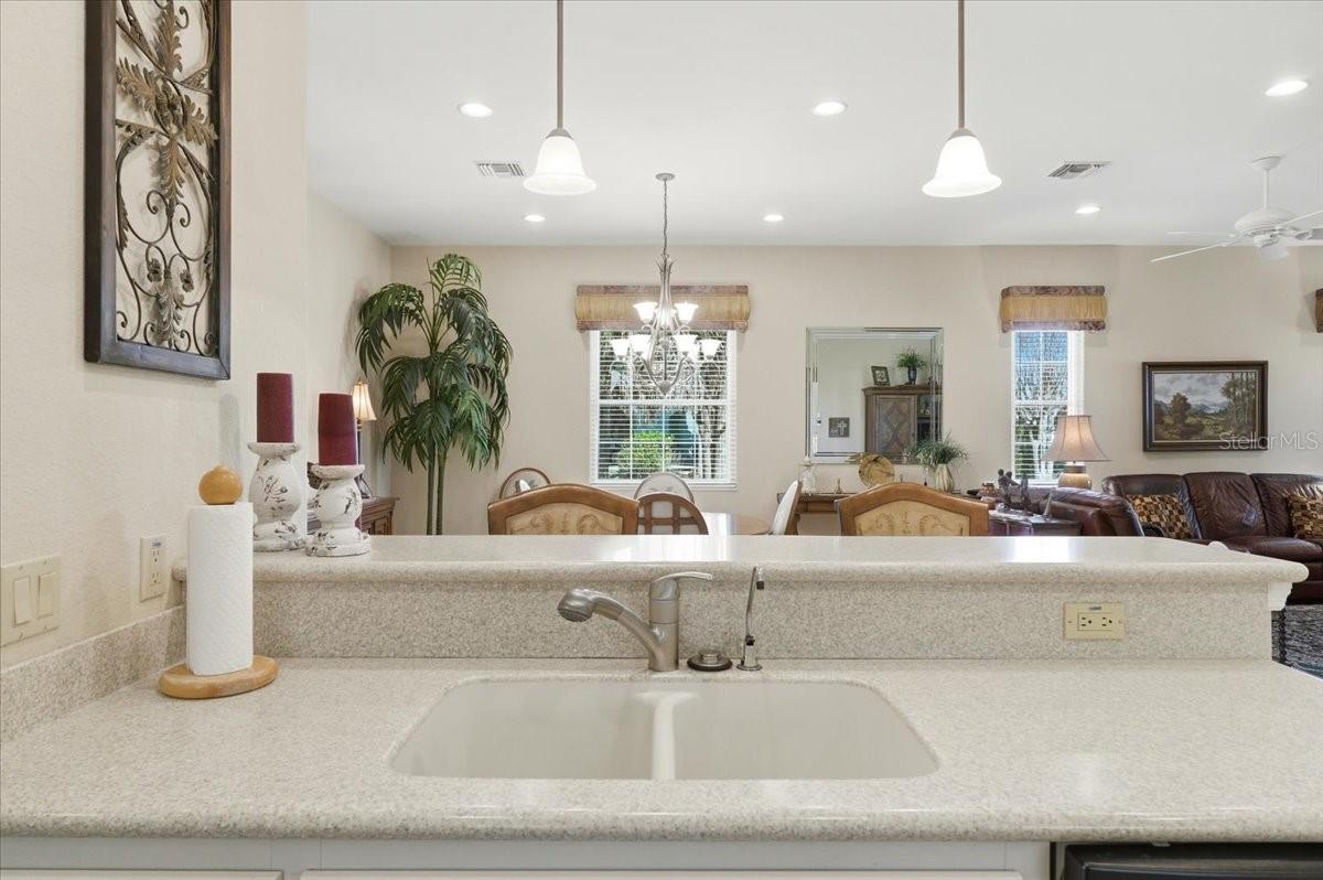 Image 19 of 47 For 451 Motorcoach Drive S