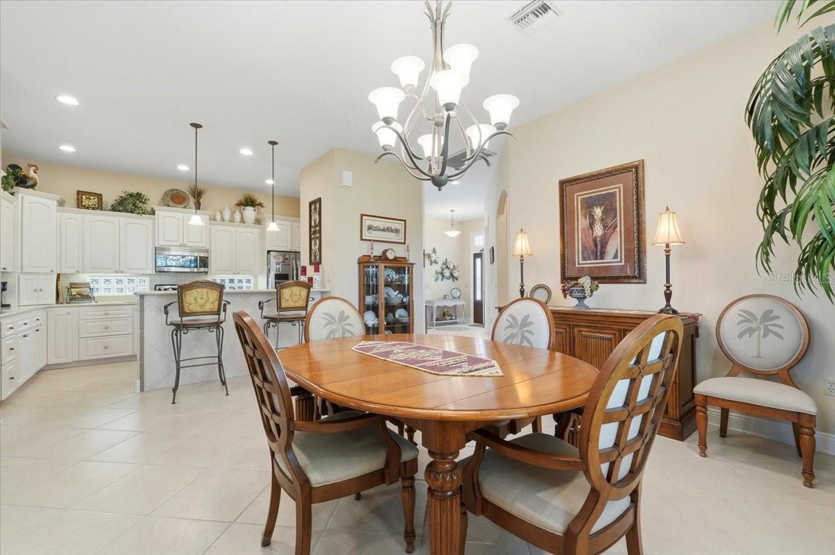 Image 25 of 47 For 451 Motorcoach Drive S