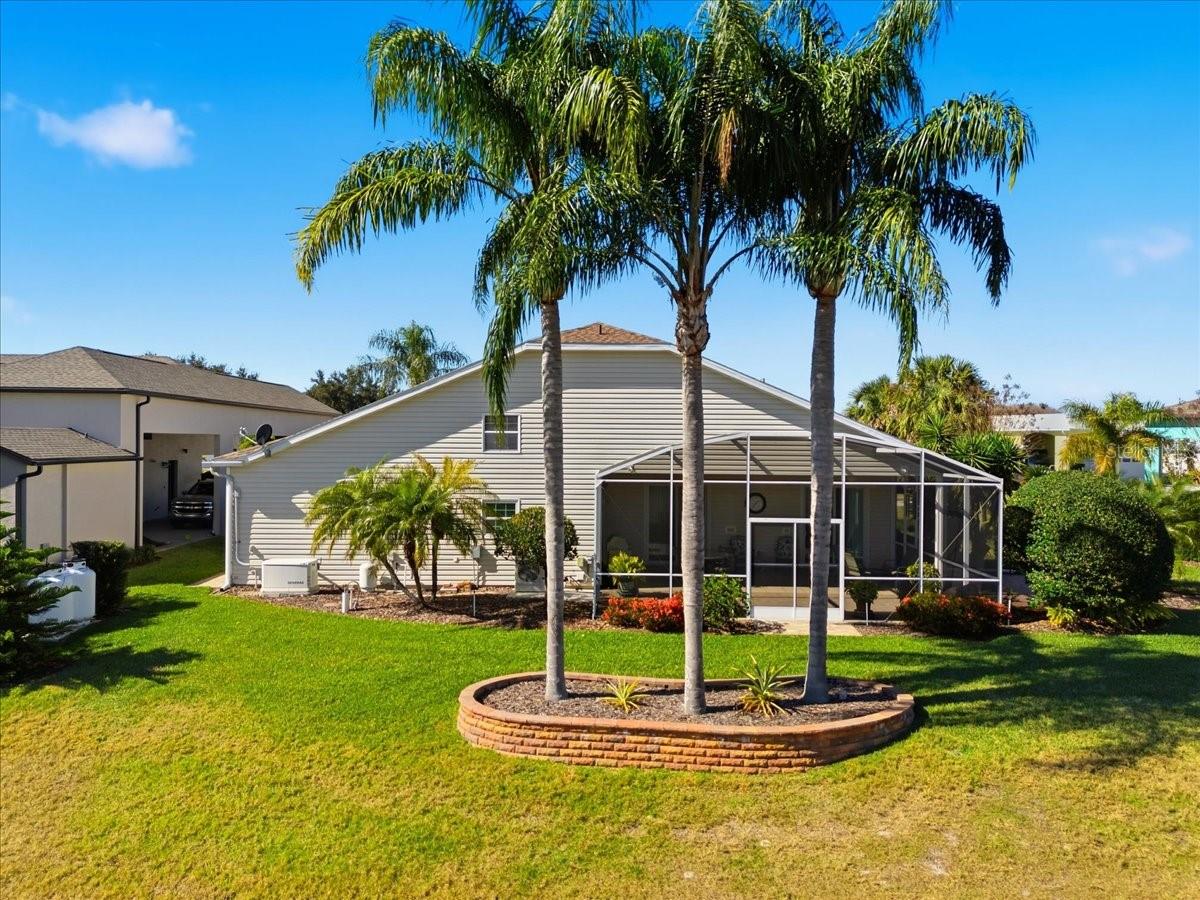 Image 5 of 47 For 451 Motorcoach Drive S