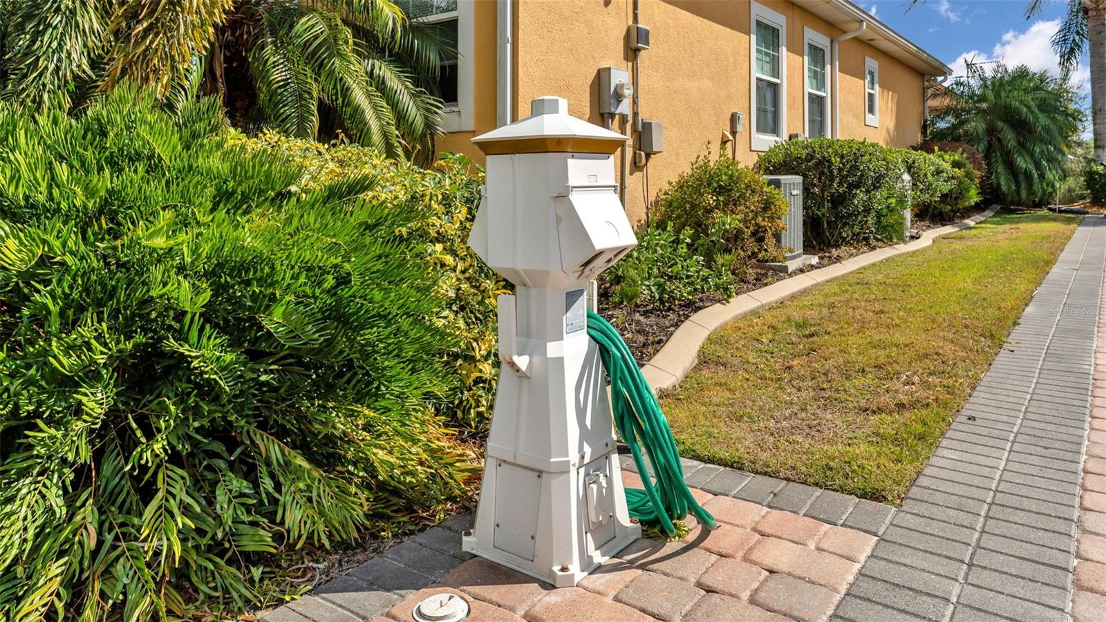 Image 8 of 38 For 3272 Fish Hawk Drive