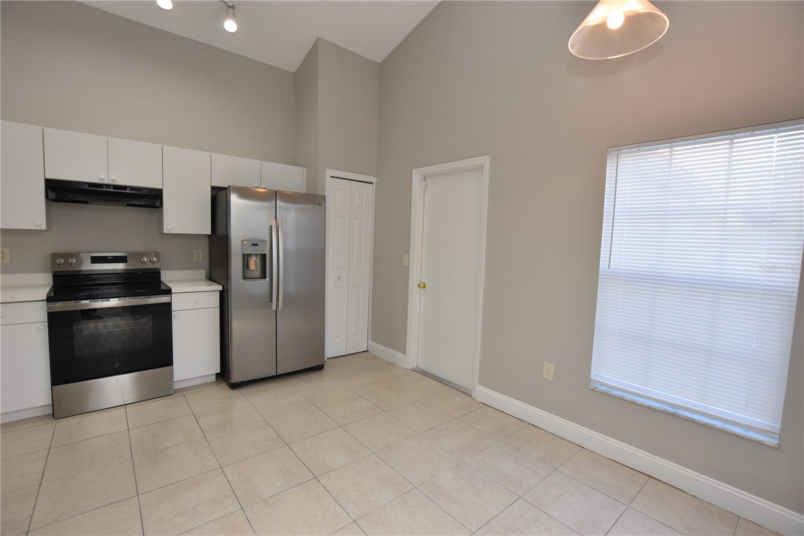 Image 6 of 22 For 141 Osprey Heights Drive