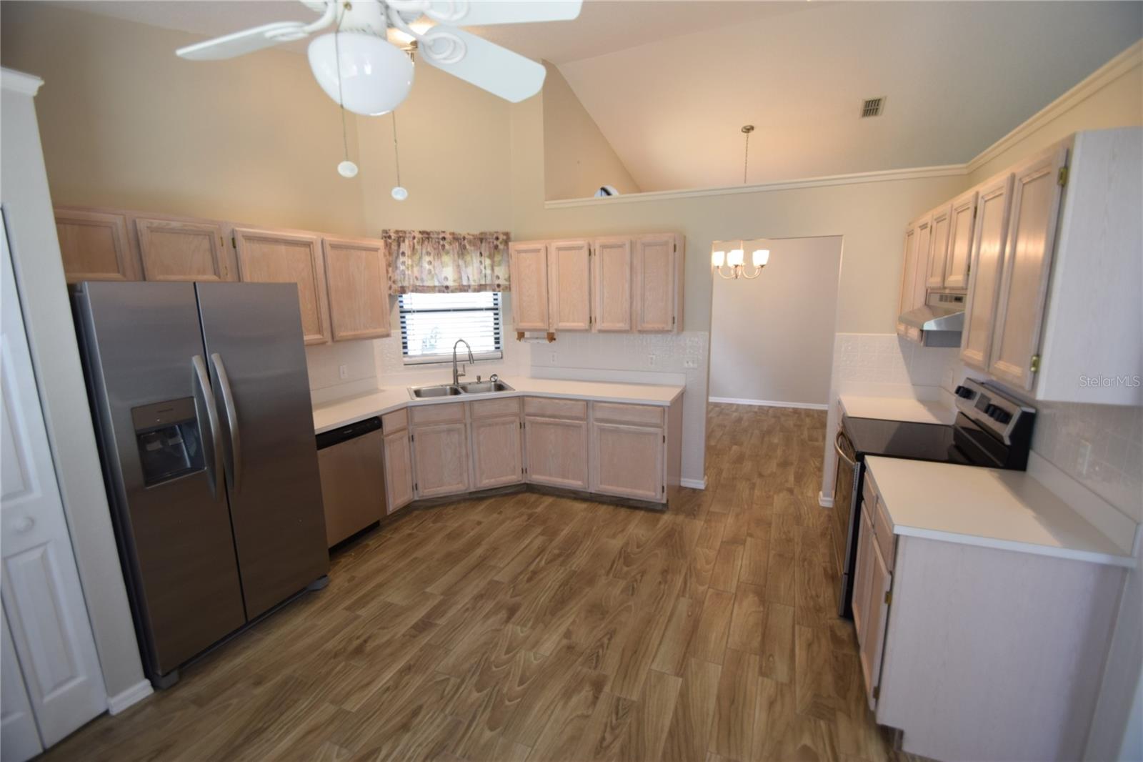 Image 10 of 24 For 6022 Crane Drive