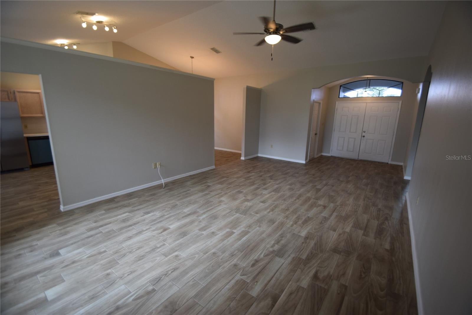 Image 14 of 24 For 6022 Crane Drive