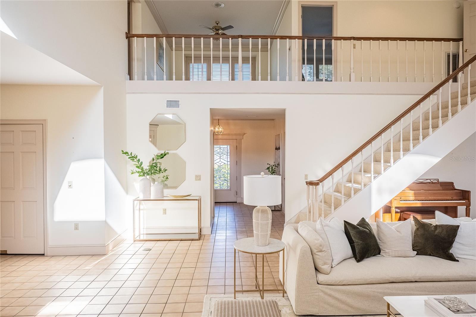 Image 14 of 72 For 555 Lake Hollingsworth Drive