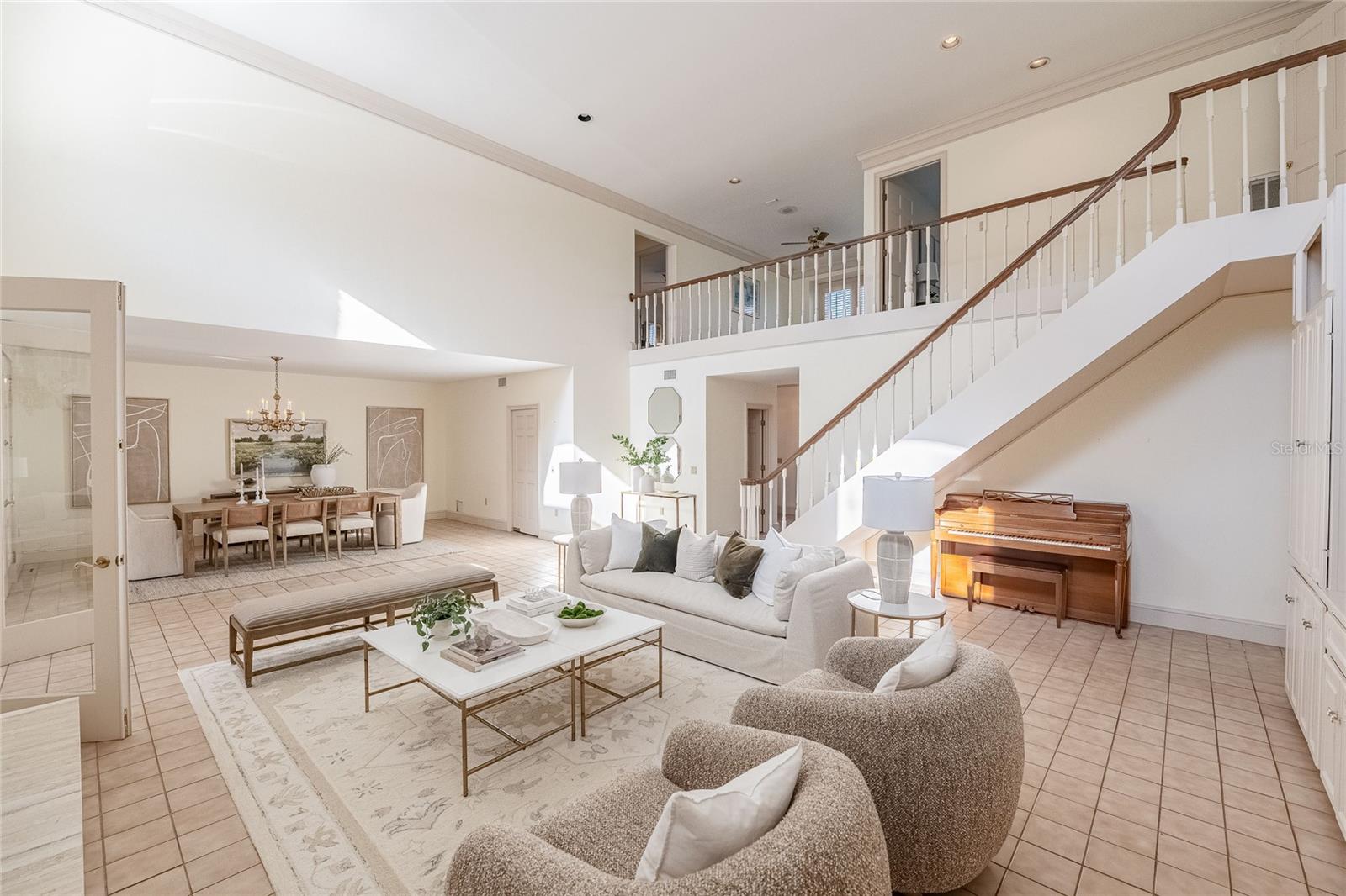 Image 15 of 72 For 555 Lake Hollingsworth Drive