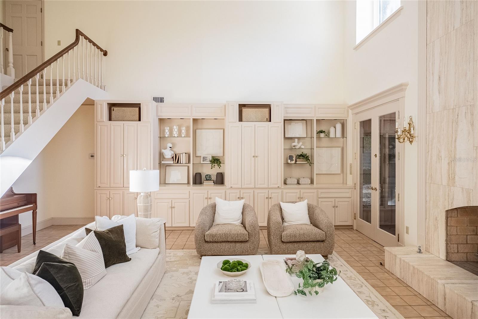 Image 17 of 72 For 555 Lake Hollingsworth Drive