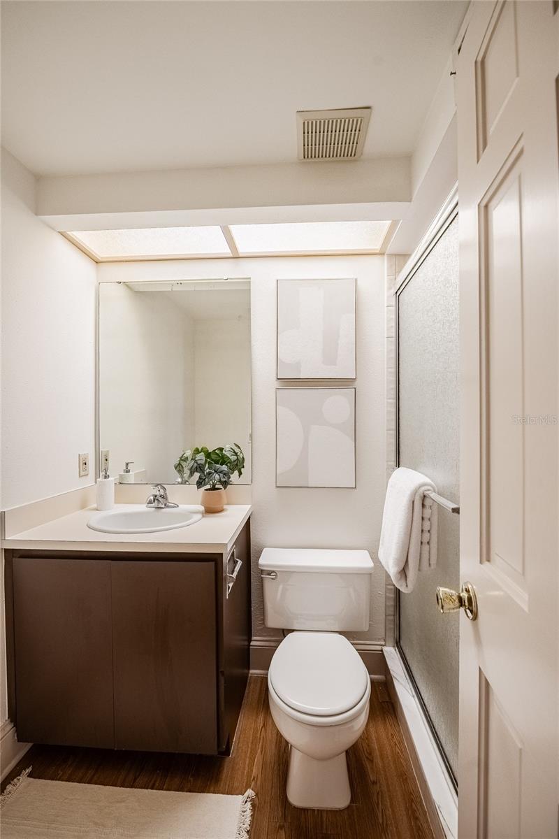 Image 44 of 72 For 555 Lake Hollingsworth Drive