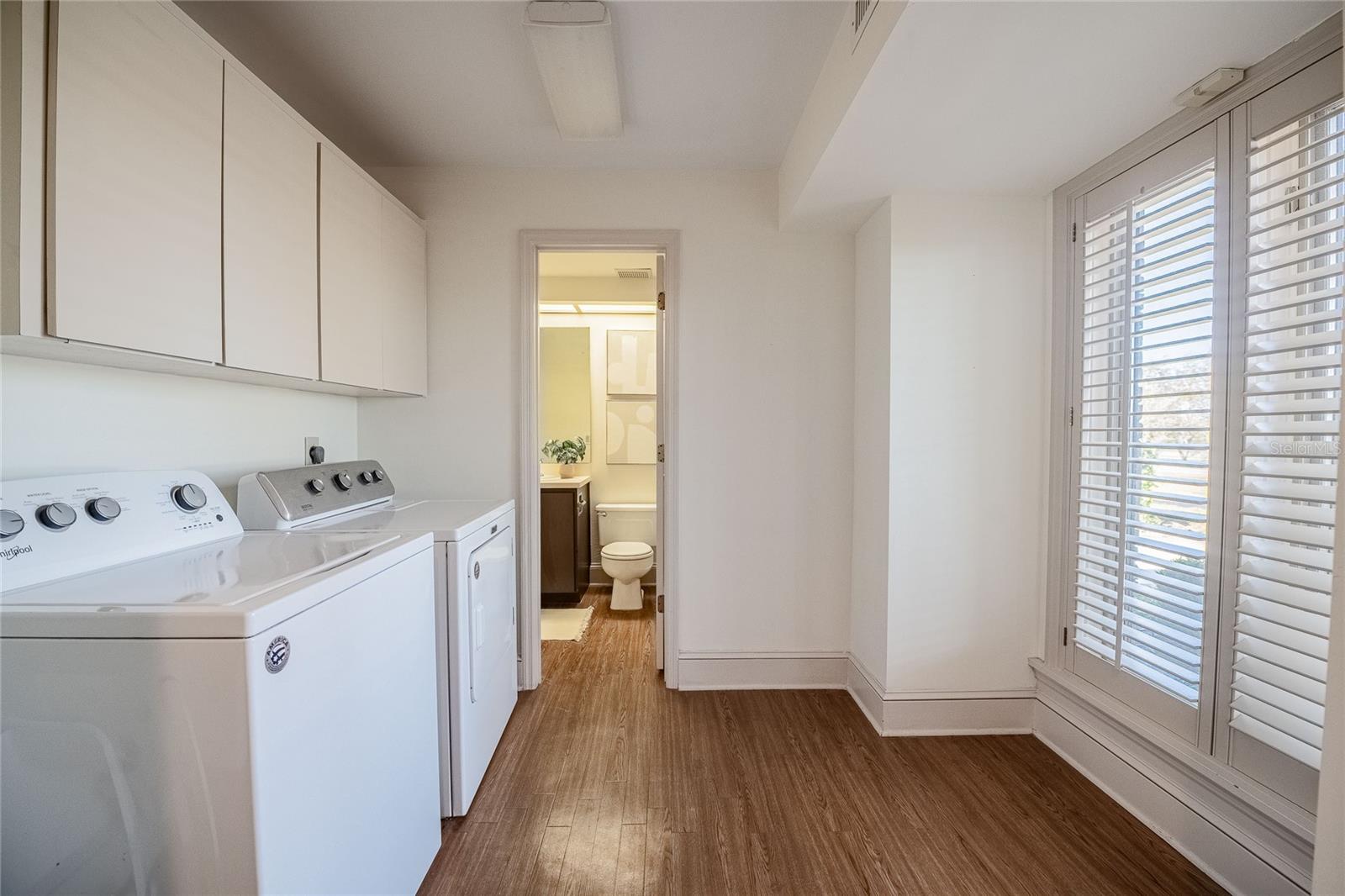 Image 58 of 72 For 555 Lake Hollingsworth Drive