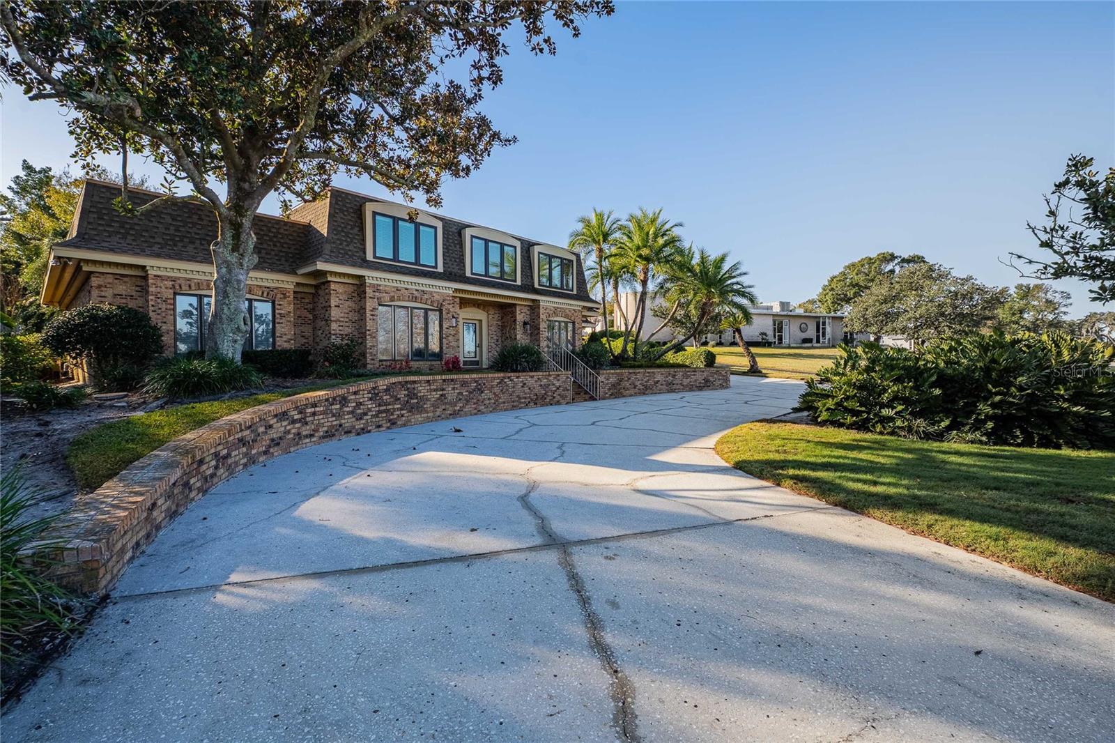 Image 69 of 72 For 555 Lake Hollingsworth Drive