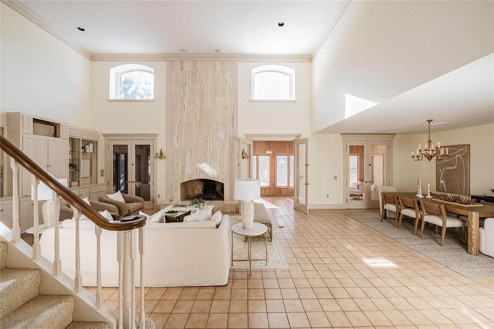 Image 9 of 72 For 555 Lake Hollingsworth Drive