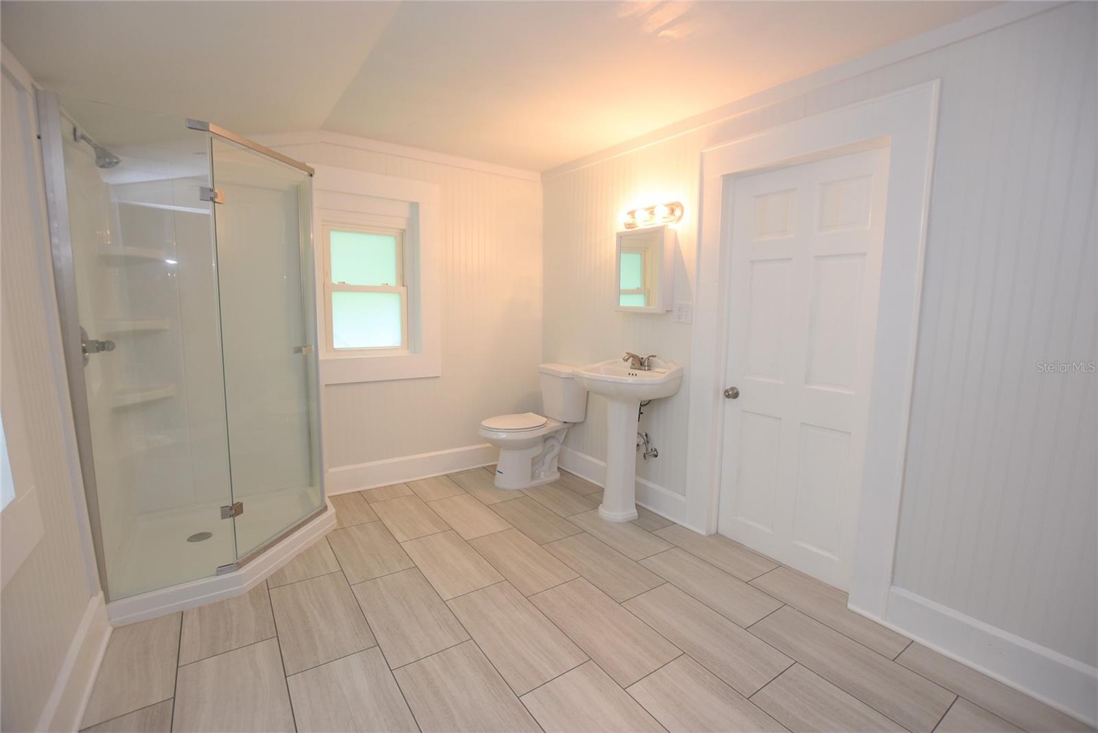 Image 12 of 21 For 213 Patterson Street