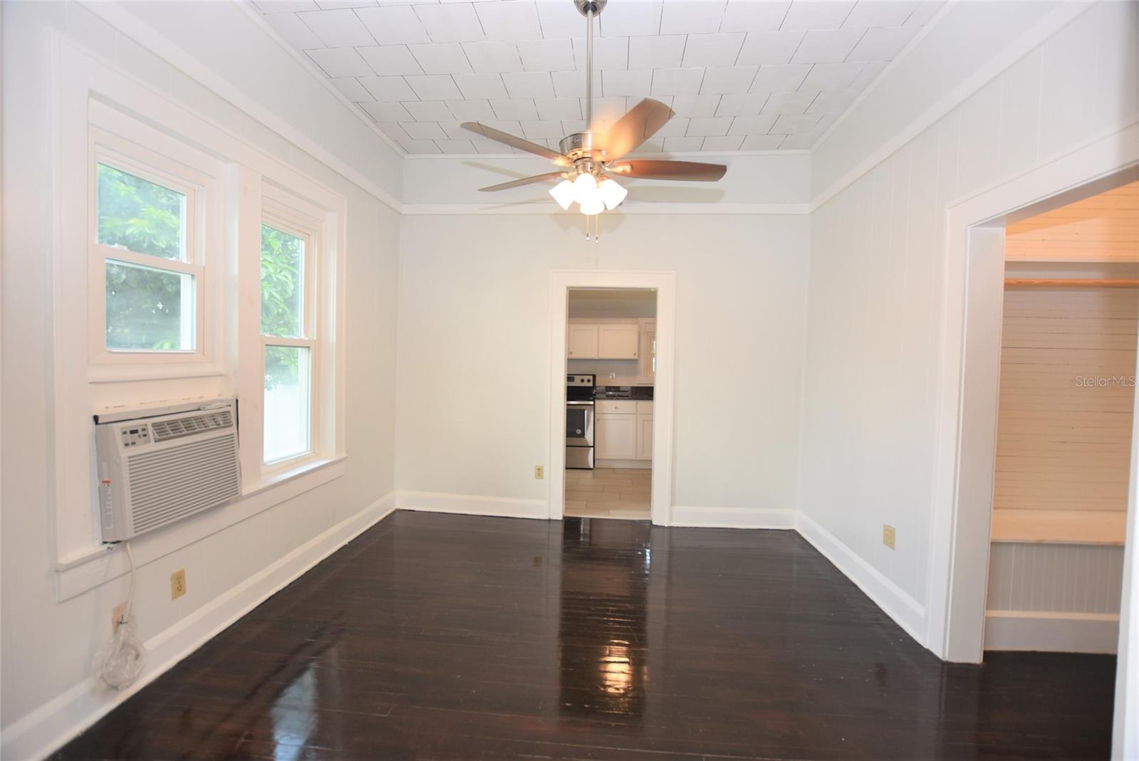 Image 9 of 21 For 213 Patterson Street