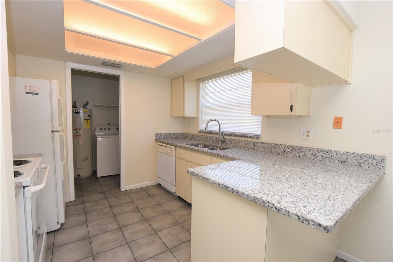 Image 9 of 19 For 1804 Crystal Grove Drive