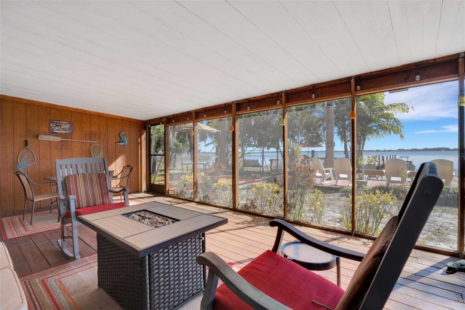 Image 29 of 47 For 2350 Lakeview Drive