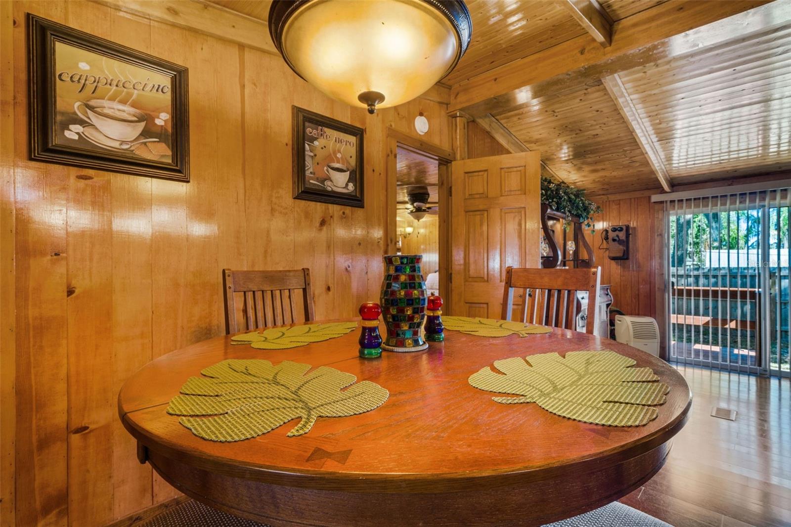 Image 6 of 47 For 2350 Lakeview Drive