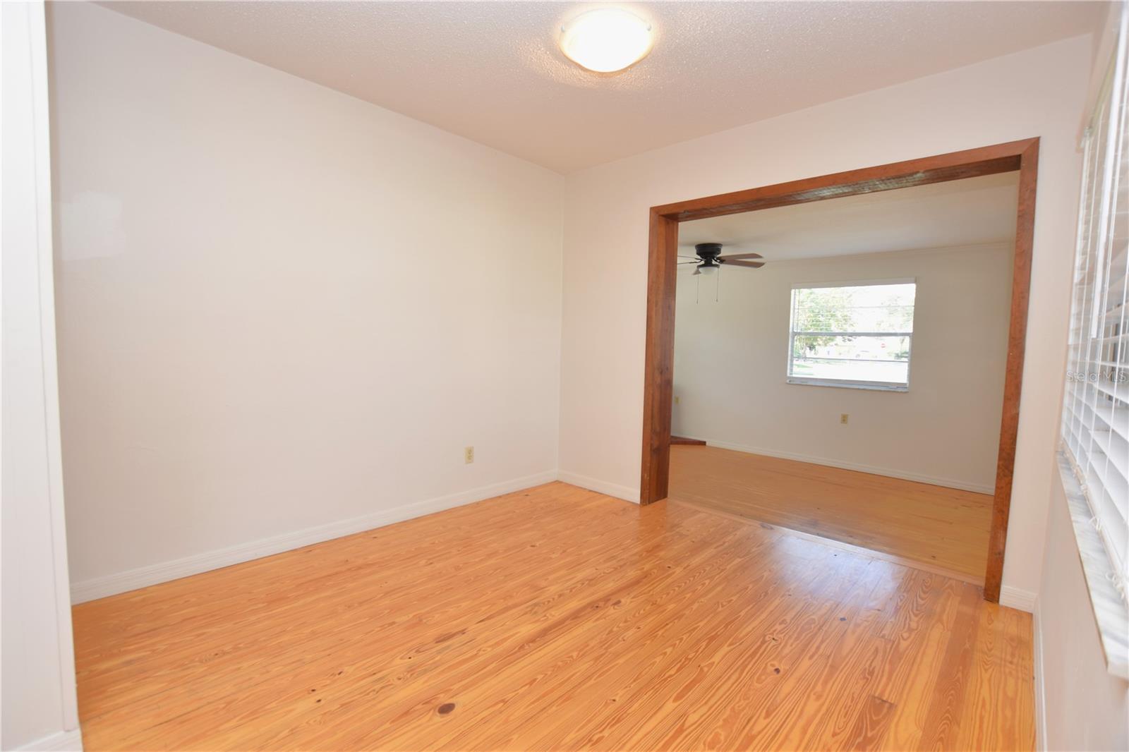 Image 11 of 36 For 1503 Hanson Avenue