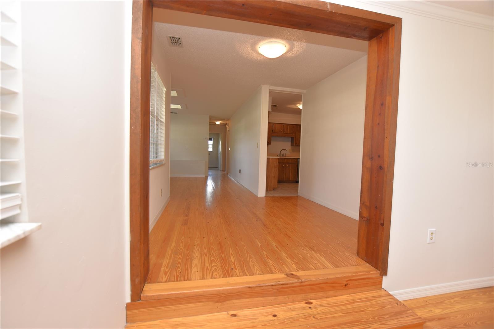 Image 12 of 36 For 1503 Hanson Avenue