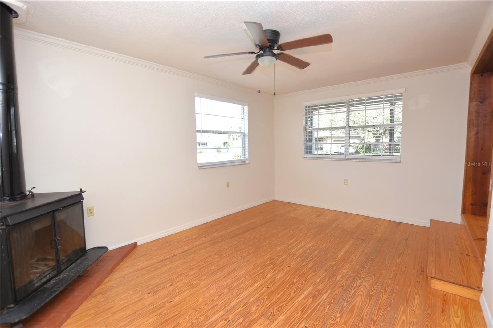 Image 15 of 36 For 1503 Hanson Avenue