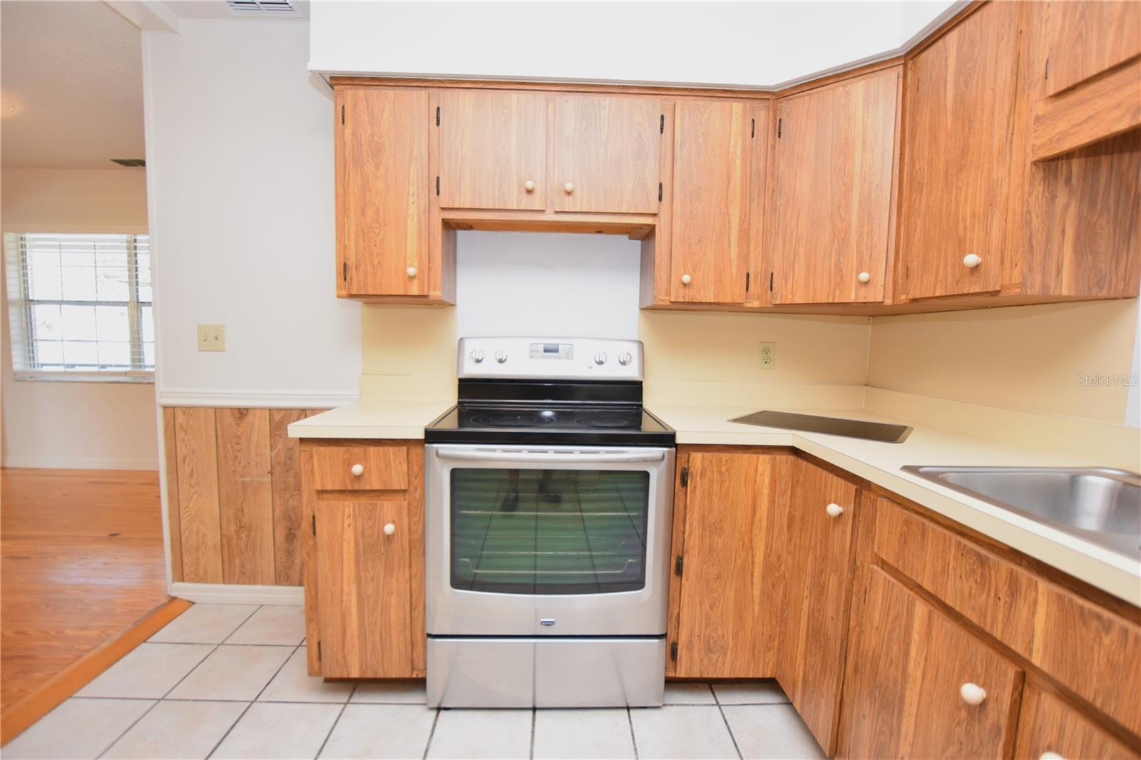 Image 7 of 36 For 1503 Hanson Avenue