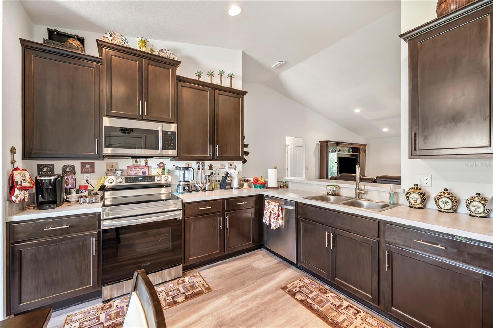 Image 10 of 35 For 4934 San Ignacio Drive