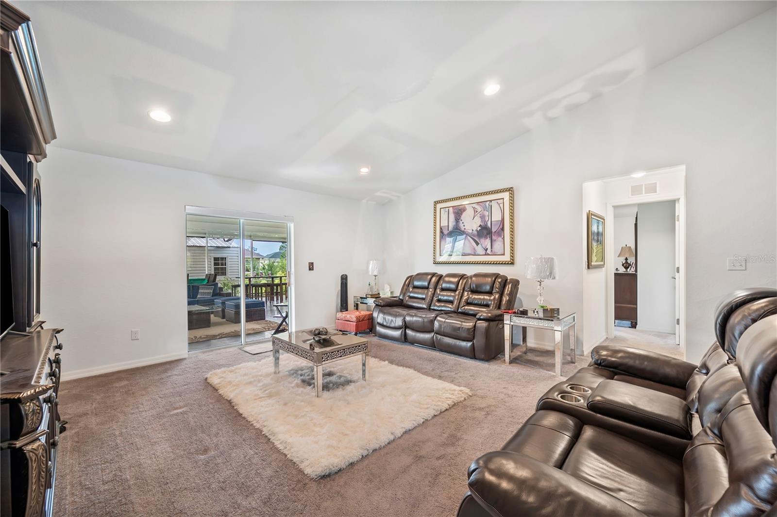 Image 14 of 35 For 4934 San Ignacio Drive