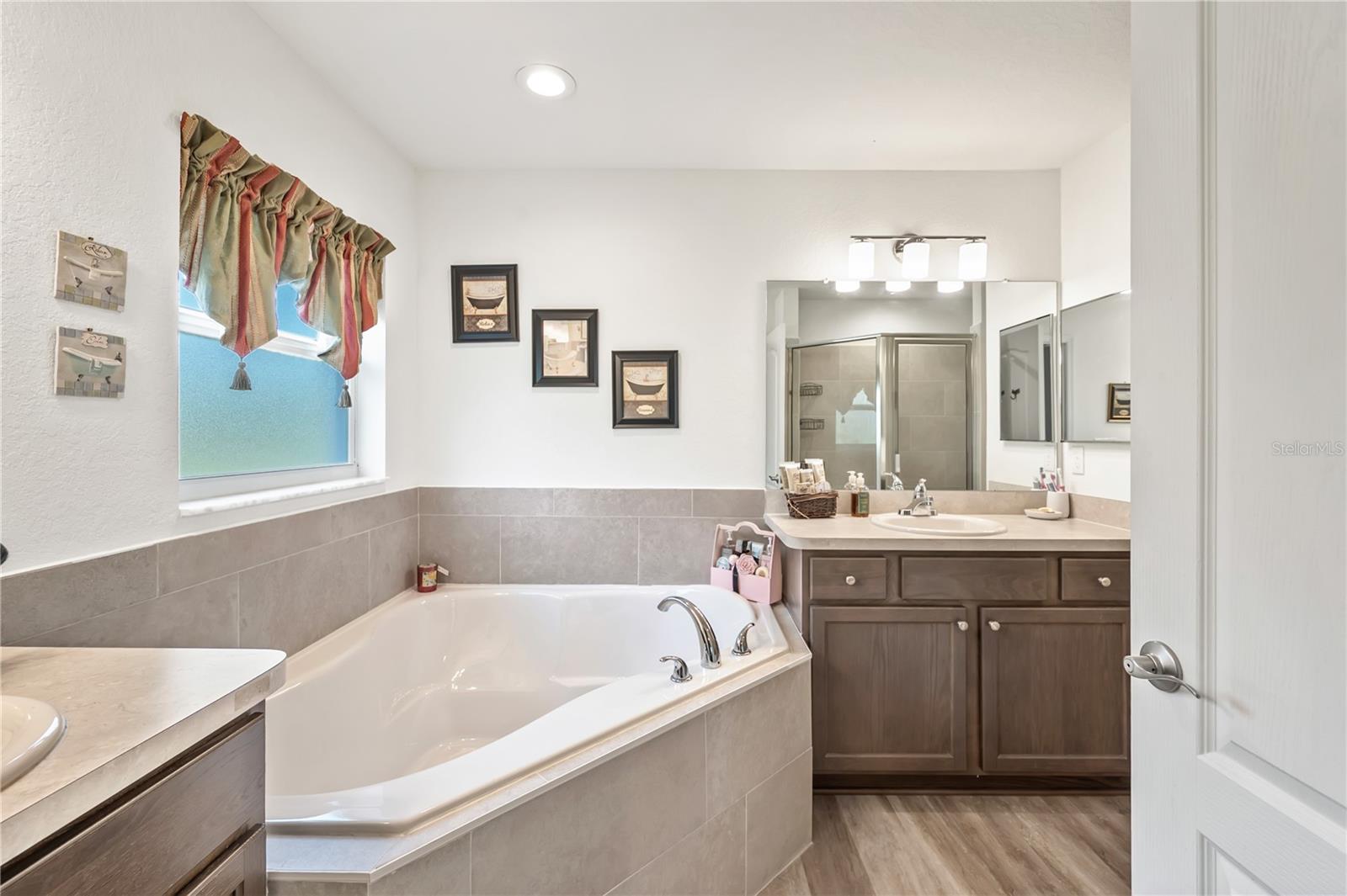 Image 20 of 35 For 4934 San Ignacio Drive