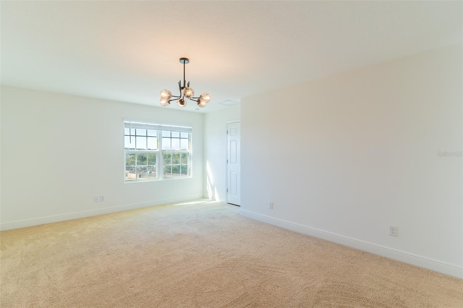 Image 19 of 39 For 622 Bellingham Way