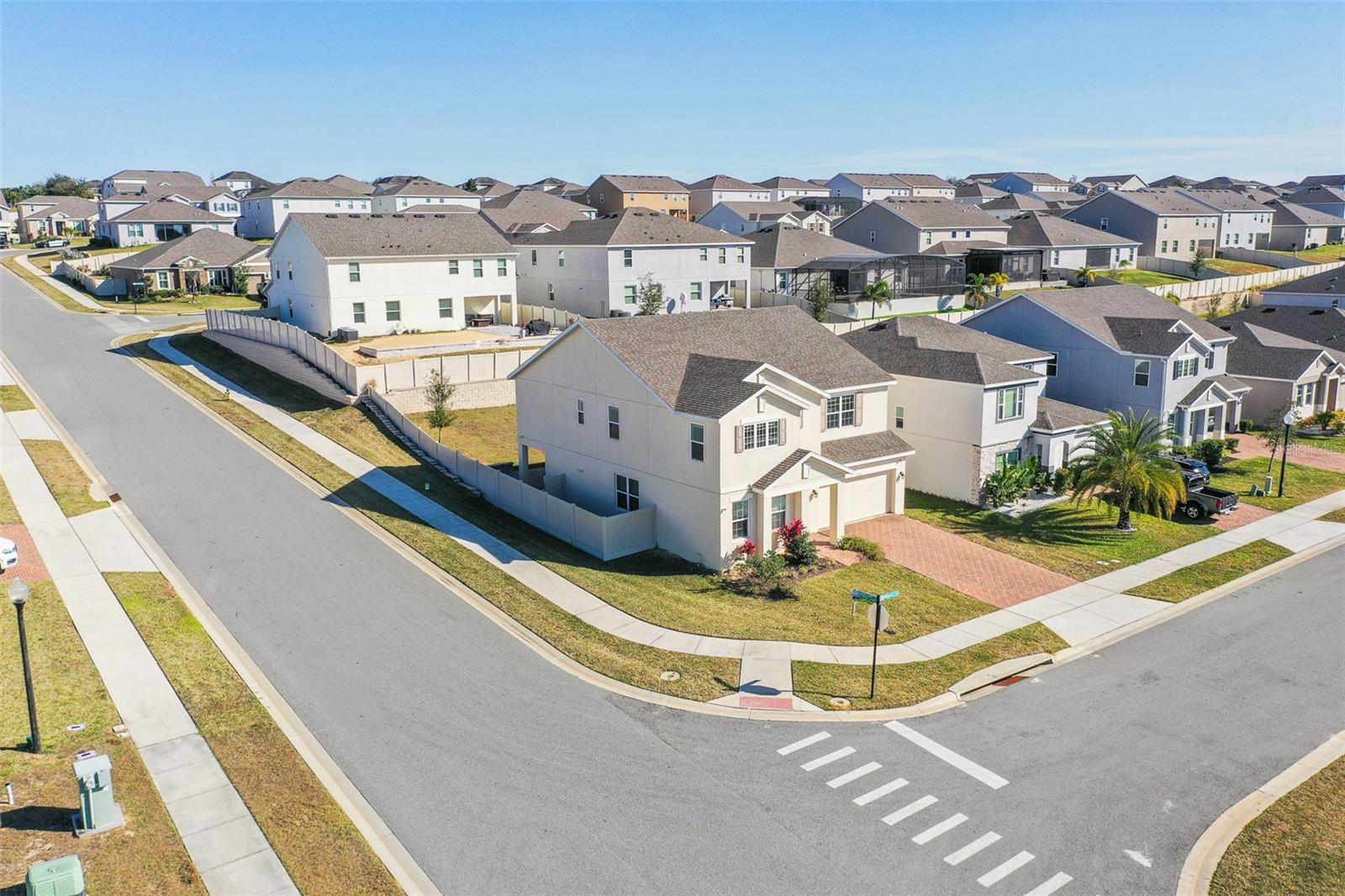 Image 24 of 39 For 622 Bellingham Way