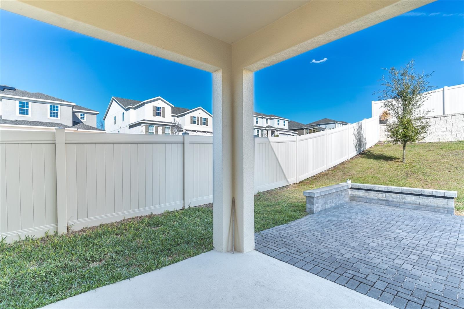 Image 33 of 39 For 622 Bellingham Way