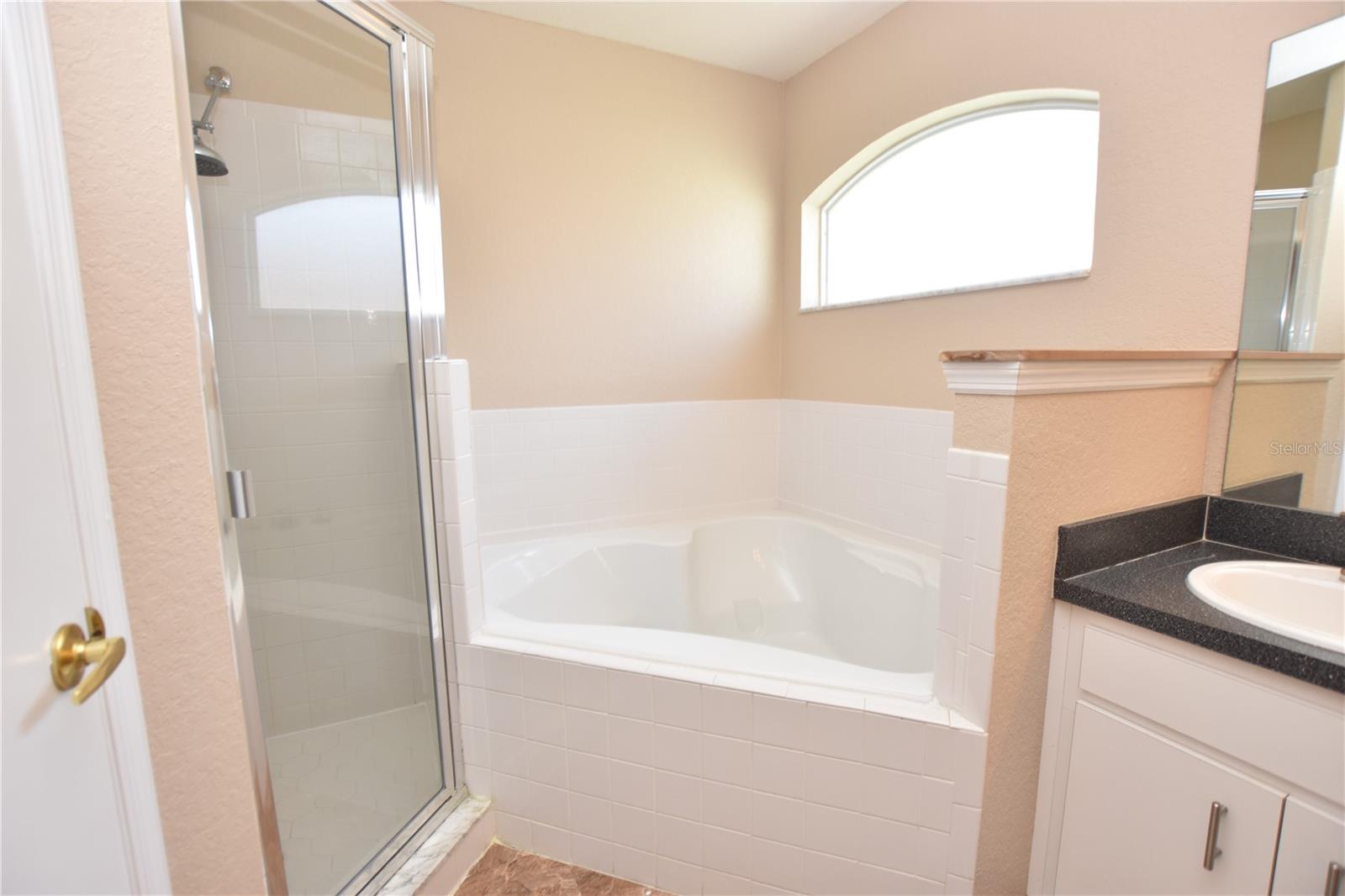 Image 15 of 23 For 2830 Hickory Ridge Drive