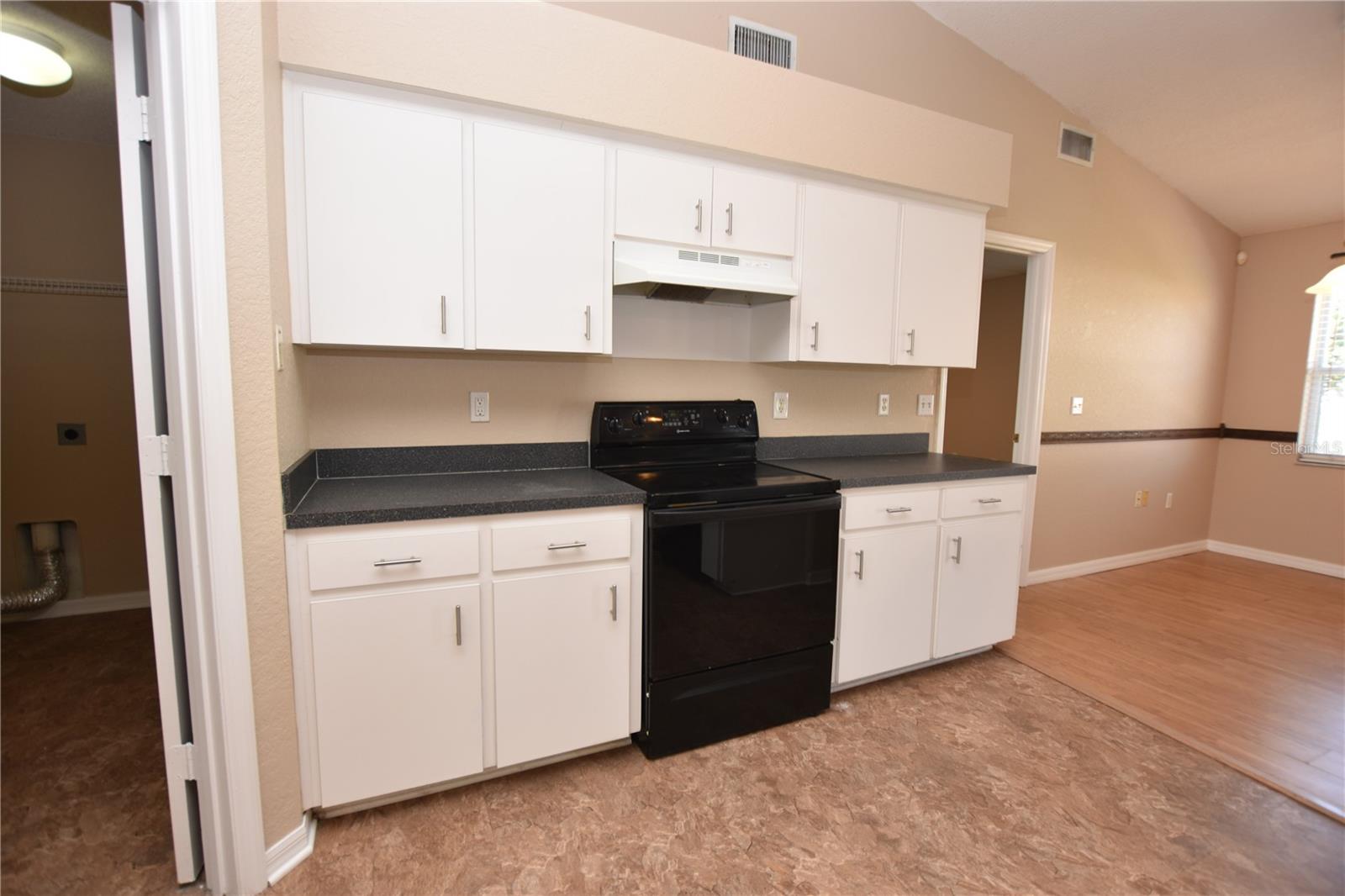 Image 5 of 23 For 2830 Hickory Ridge Drive