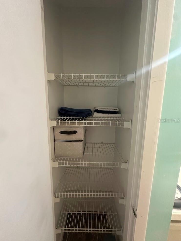 Listing photo id 11 for 520 Fairhope Drive