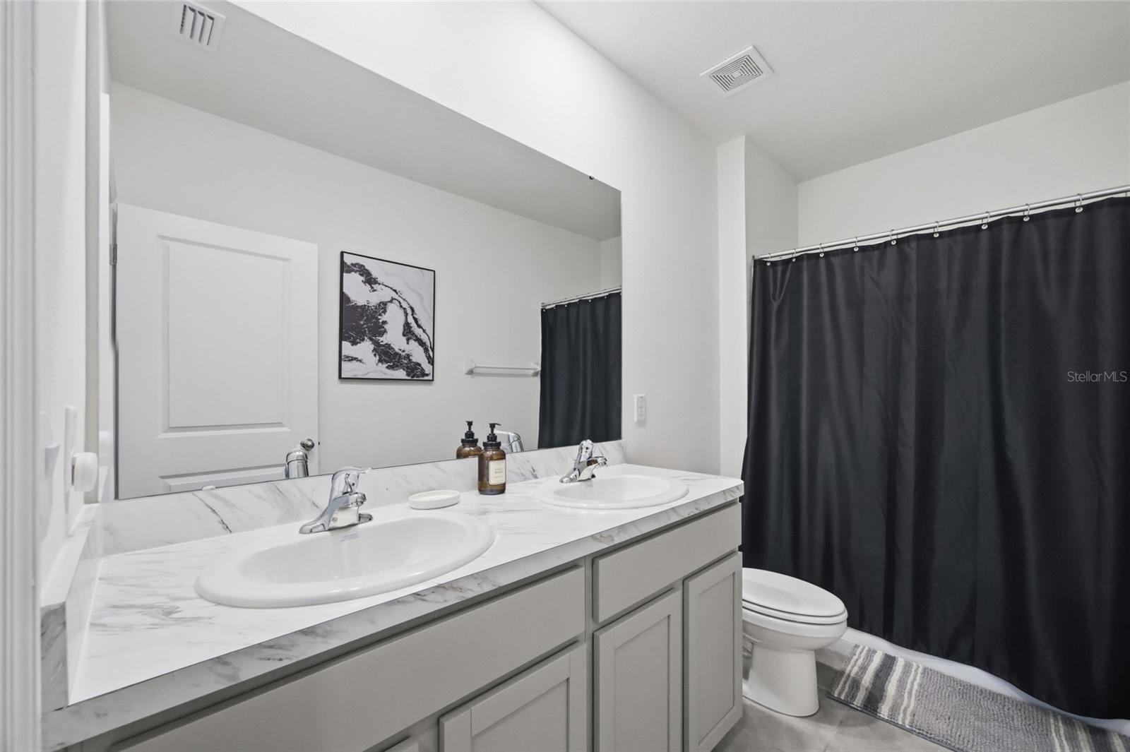 Image 23 of 40 For 1651 Hazy Sea Drive