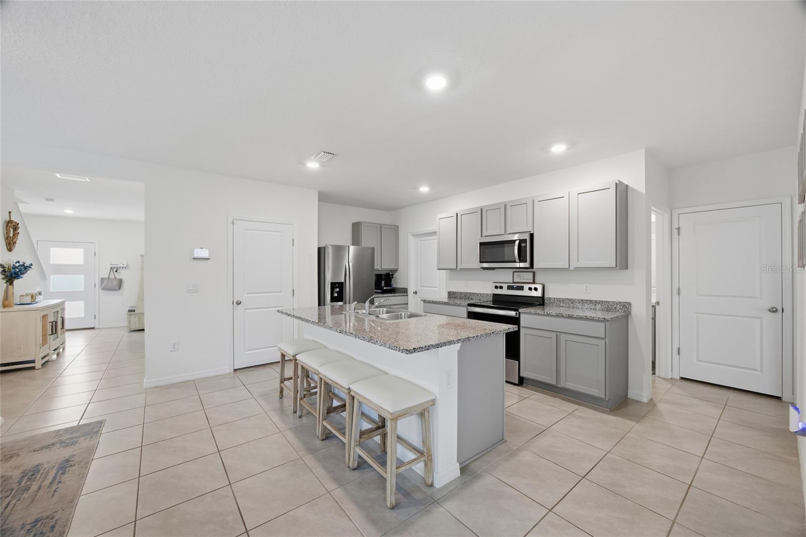 Image 5 of 40 For 1651 Hazy Sea Drive