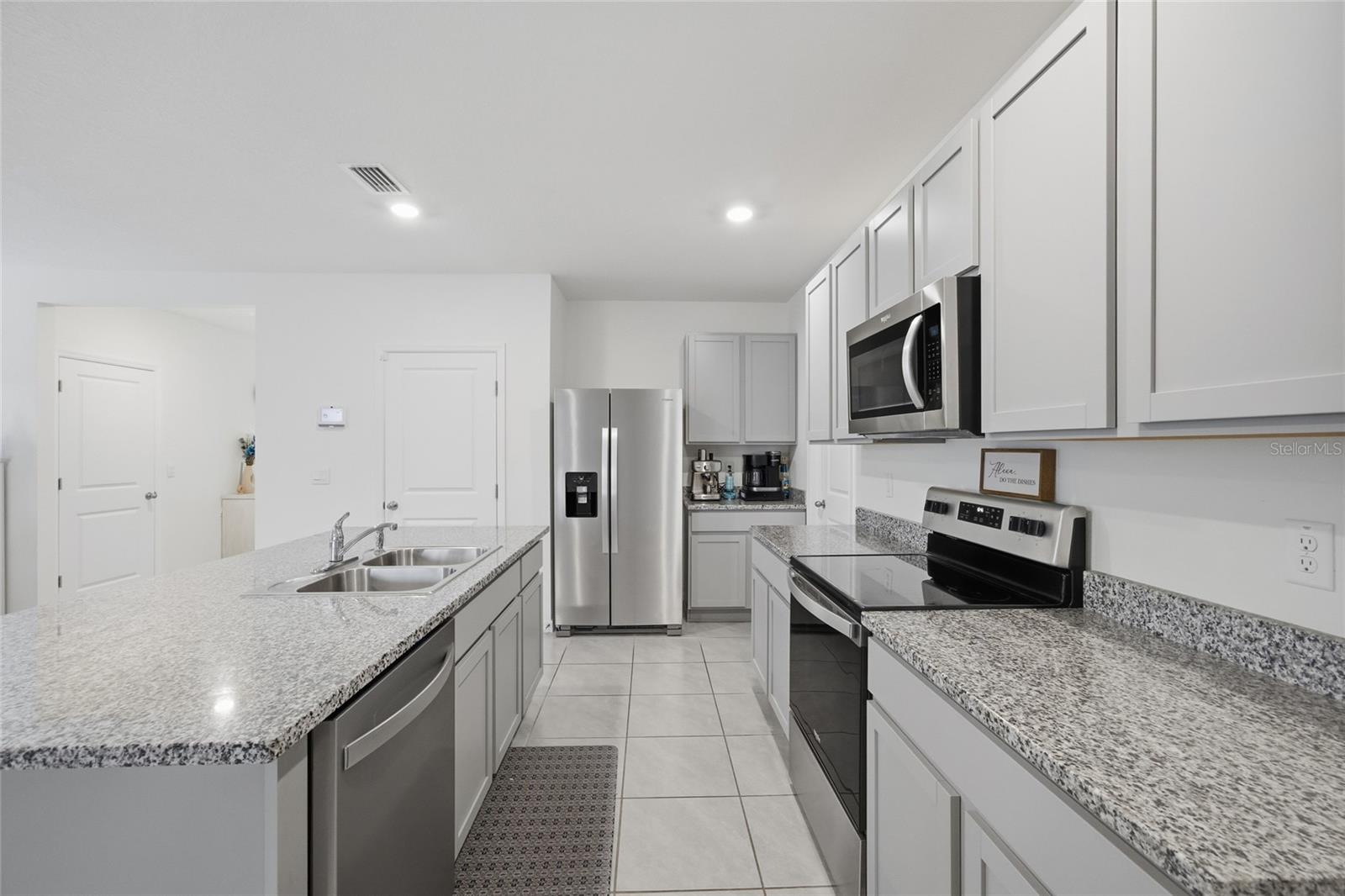 Image 6 of 40 For 1651 Hazy Sea Drive