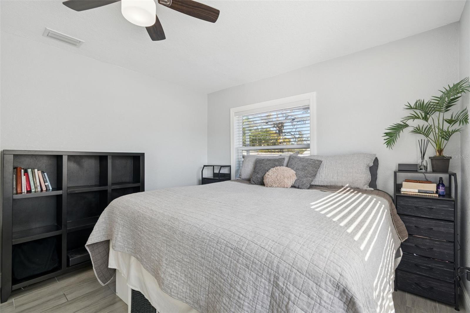 Image 5 of 89 For 505 5th Street