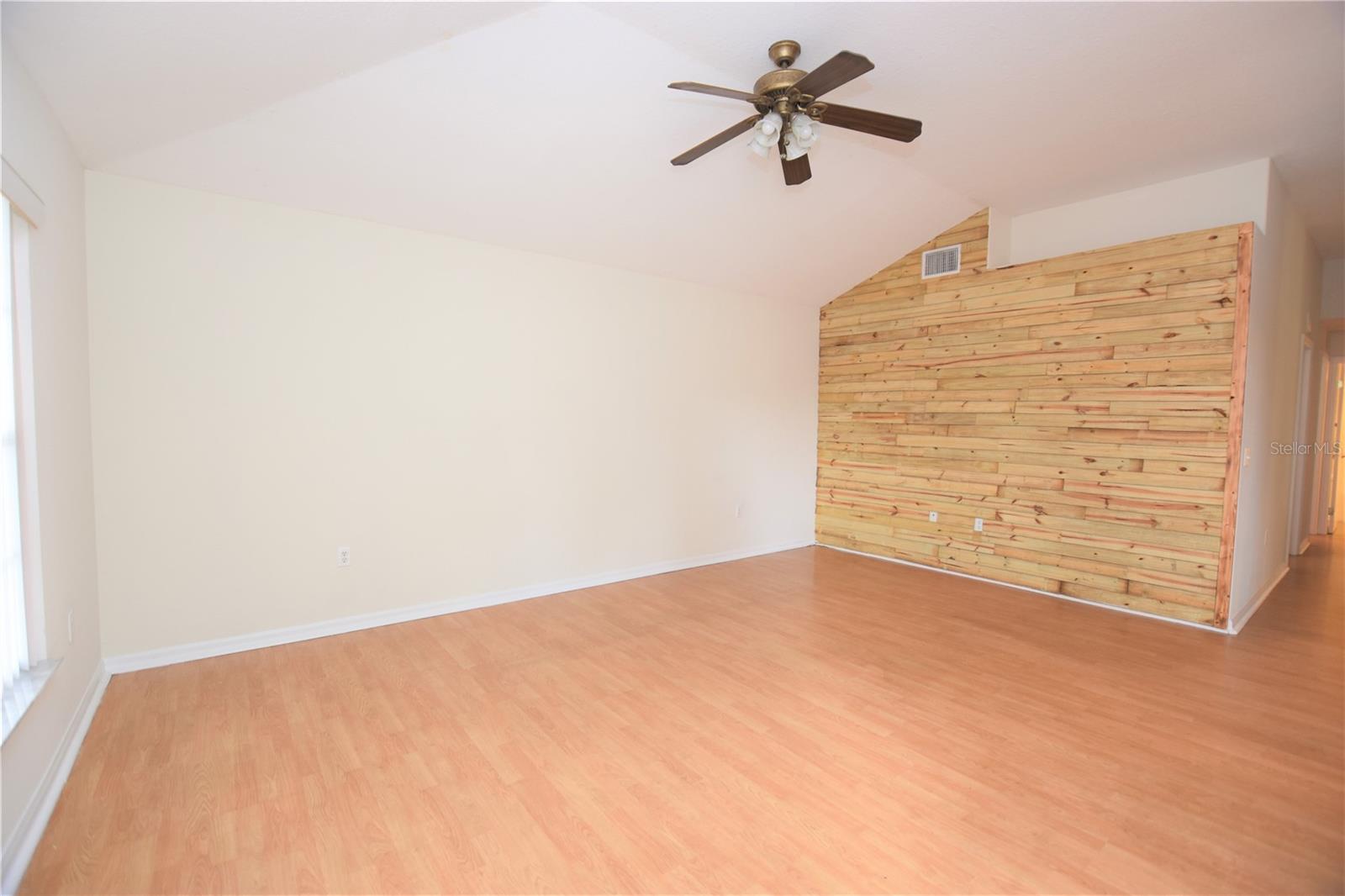 Image 5 of 21 For 238 Madalyn Court