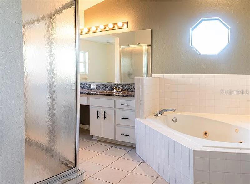 Image 19 of 25 For 2262 Garden Chase Drive