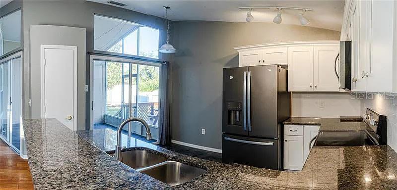 Image 6 of 25 For 2262 Garden Chase Drive