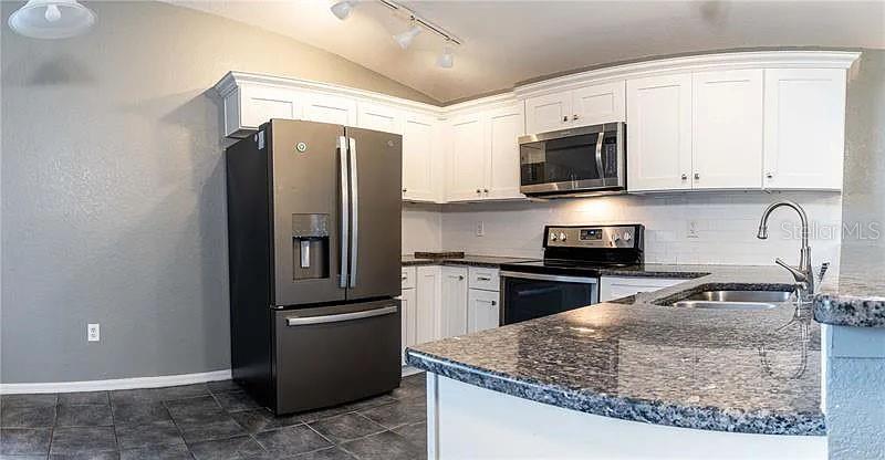 Image 7 of 25 For 2262 Garden Chase Drive