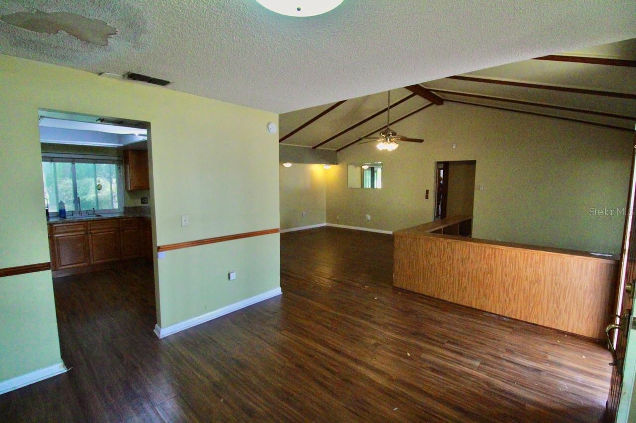 Image 4 of 22 For 4090 Old Colony Road