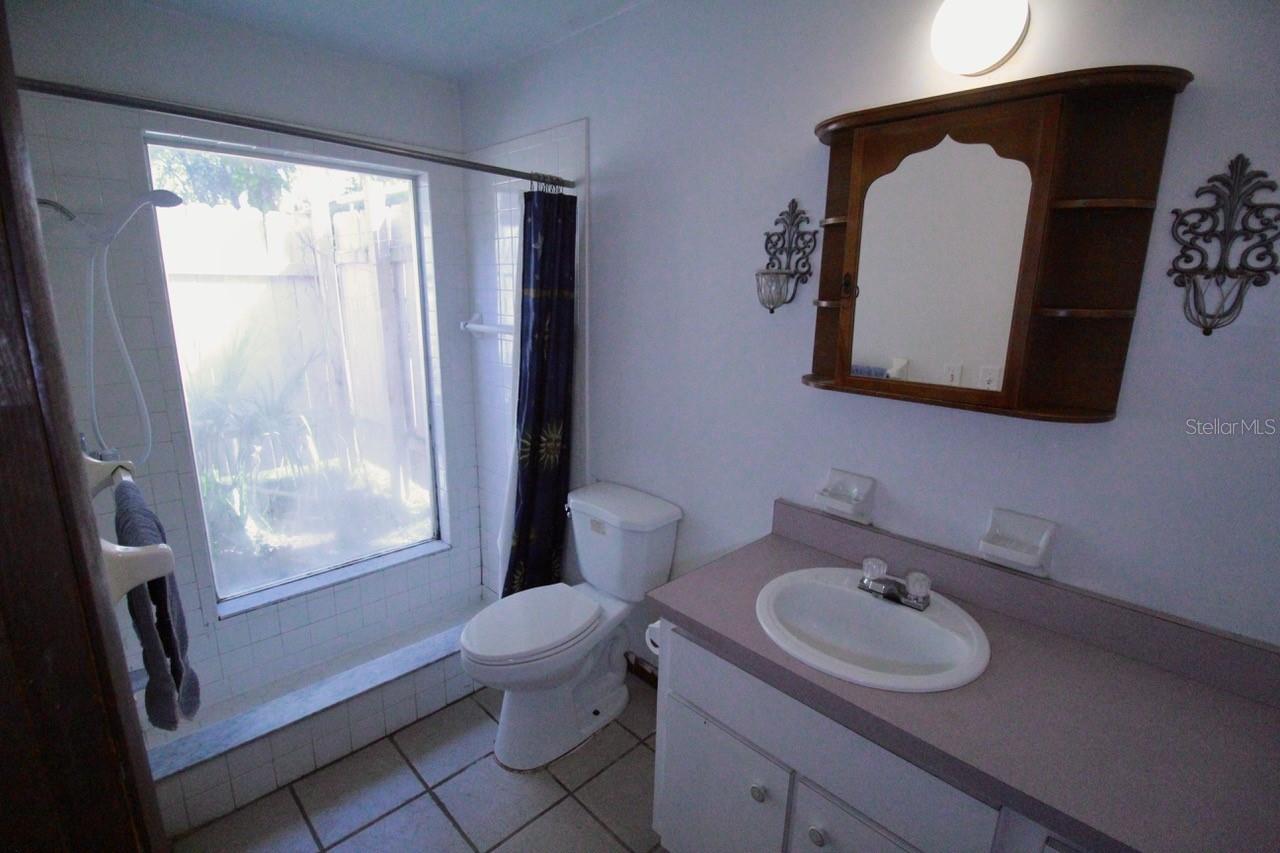 Image 9 of 22 For 4090 Old Colony Road