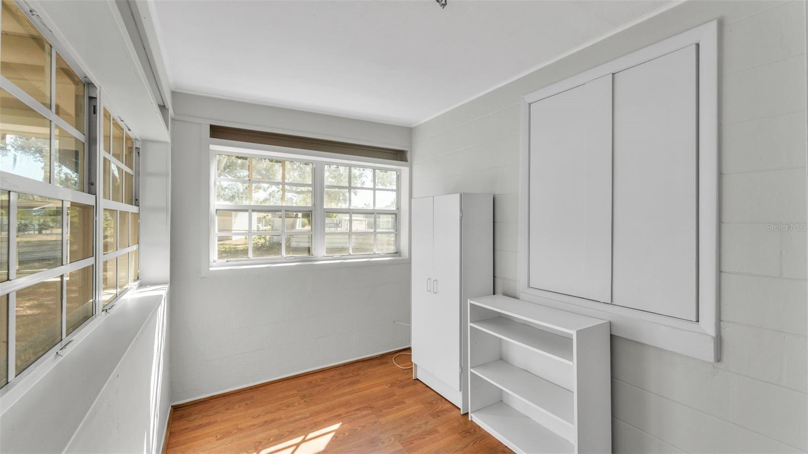 Image 7 of 11 For 745 Marion Place