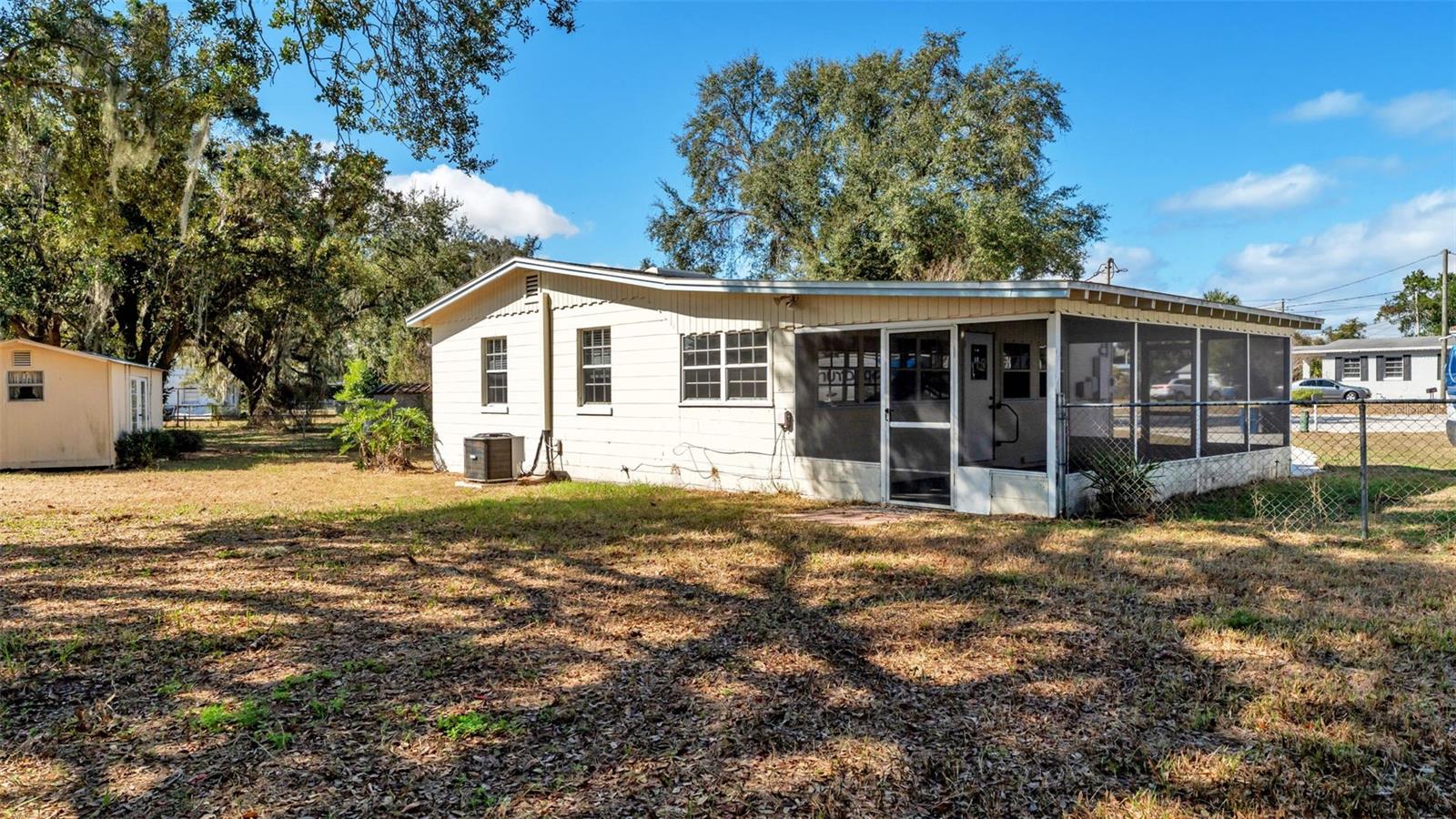 Image 9 of 11 For 745 Marion Place